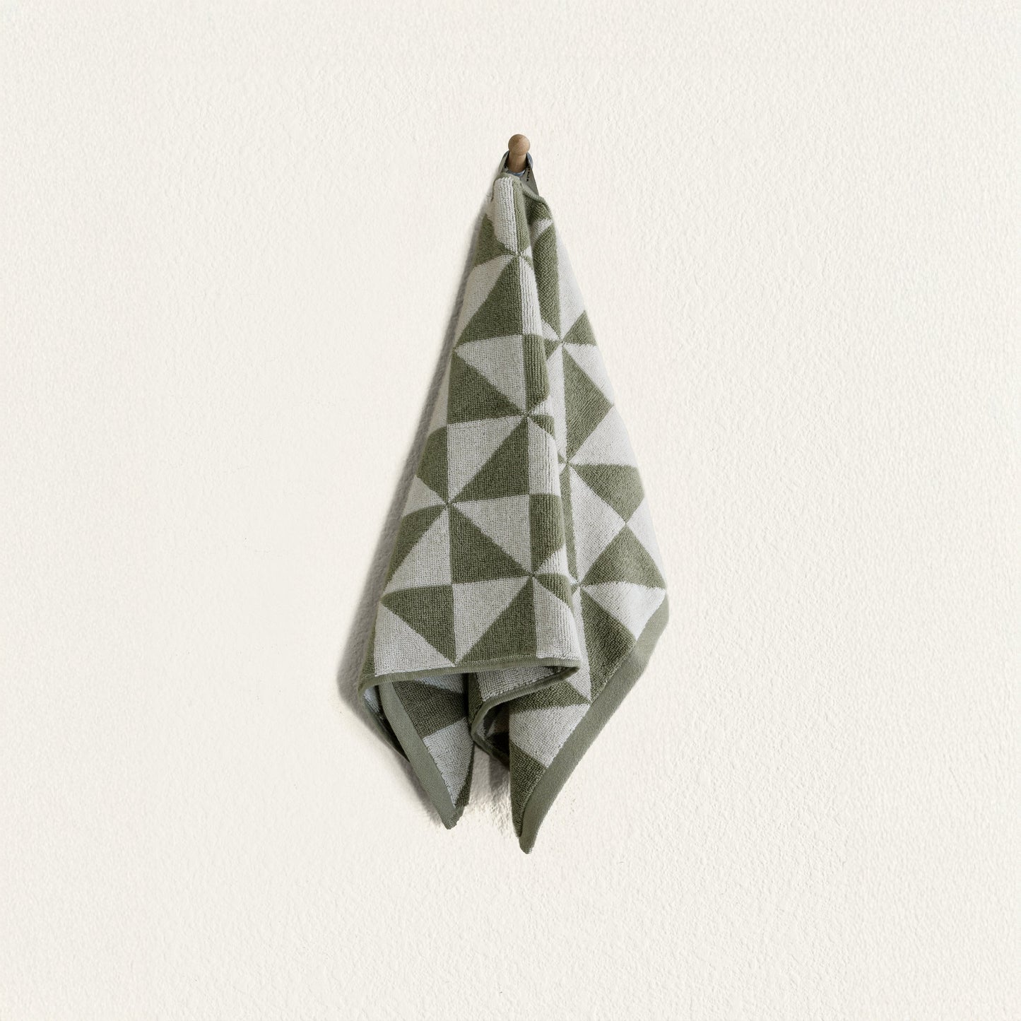 Umbra Australian Cotton Towel Collection – 600 GSM | Italic