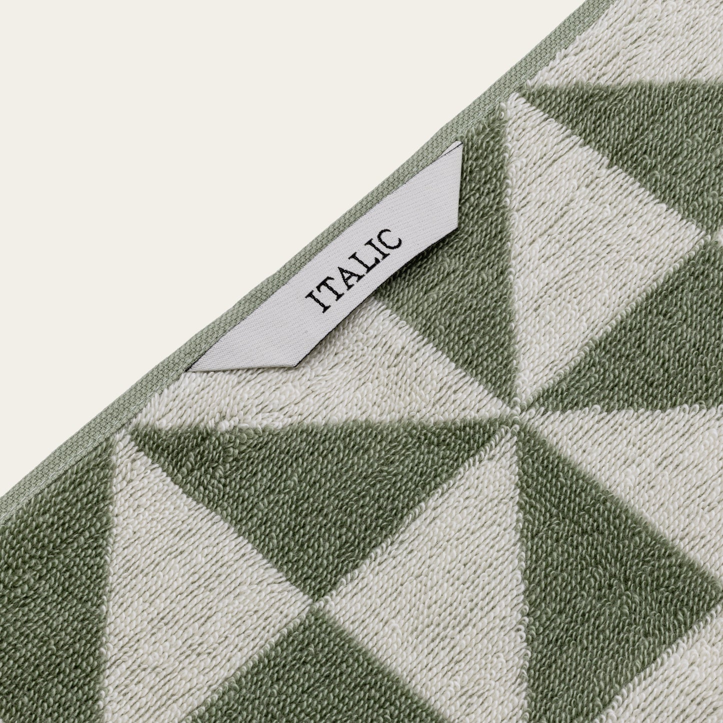 Umbra Australian Cotton Towel Collection – 600 GSM | Italic