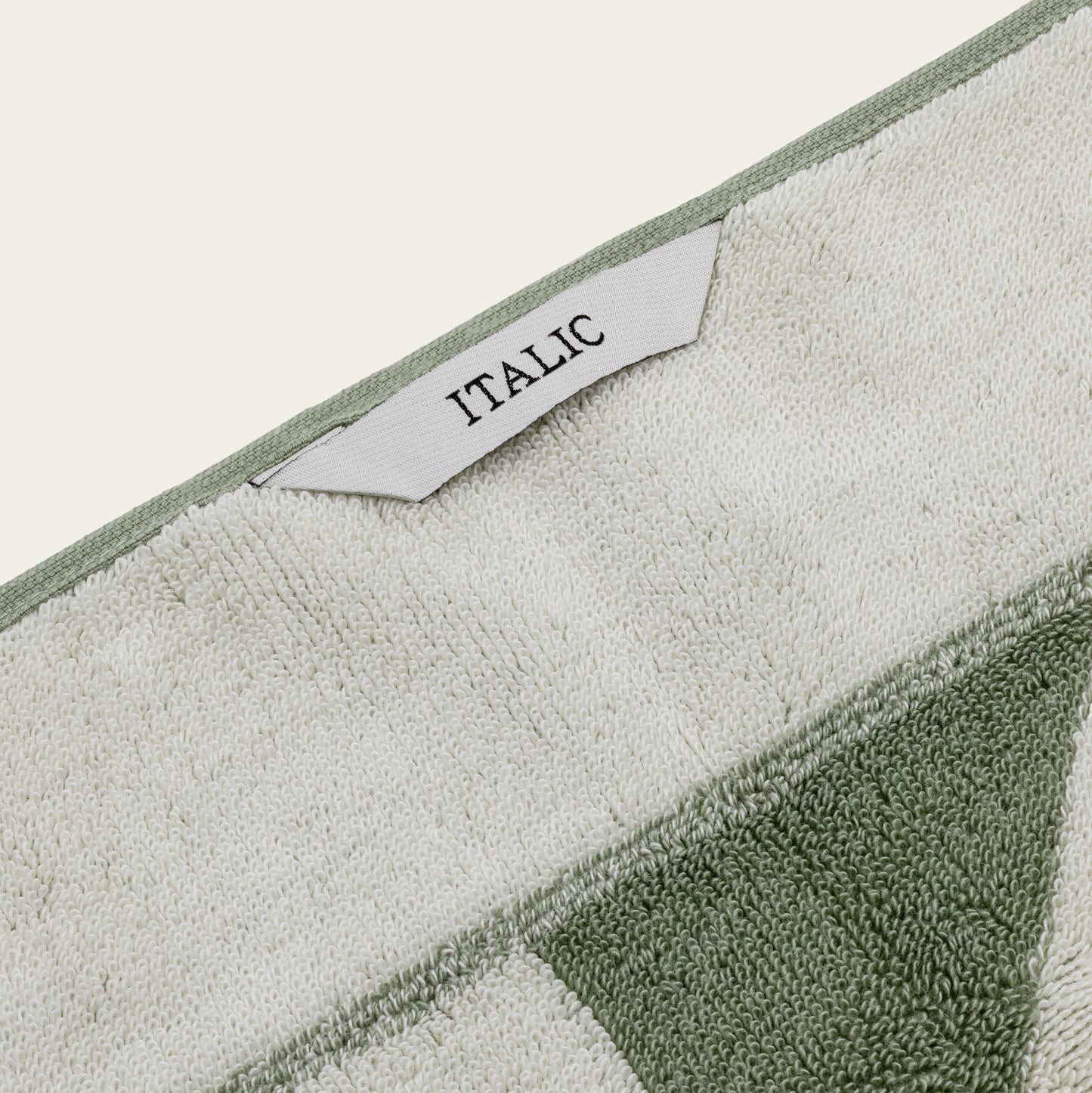 Umbra Australian Cotton Towel Collection – 600 GSM | Italic
