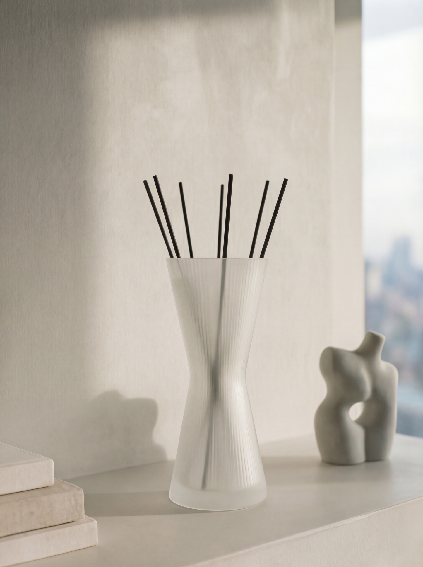 AIZ Reed Diffuser in Cedar & Black Cherry by OZAIZ